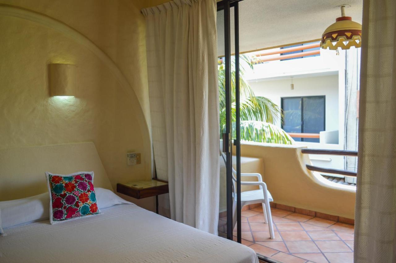 Casa Celeste Hotel Zihuatanejo Exterior foto
